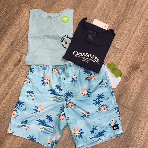 ๐ฅ QUIKSILVER EVERYDAY SCENIC SHORTS SWIM BUNDLE FOR MEN 3 PIECE LOT ๐ฅ - Picture 3 of 10